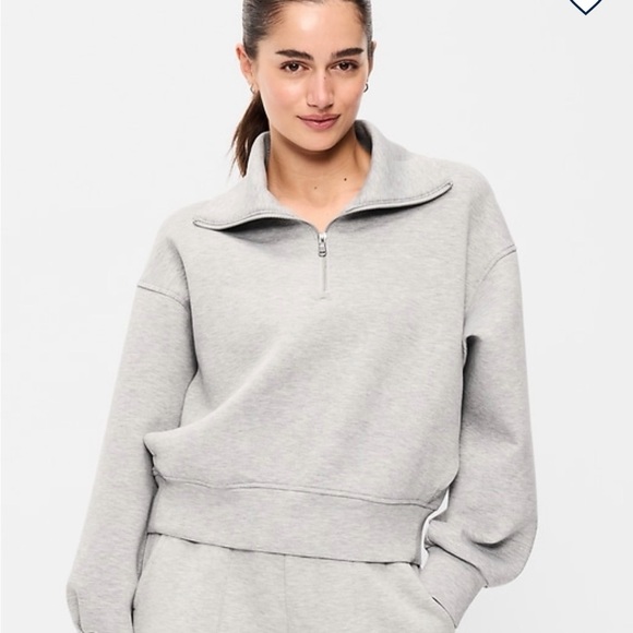 Old Navy Sweaters - NWT Old Navy Women's Bounce Fleece Quarter-Zip Sweatshirt